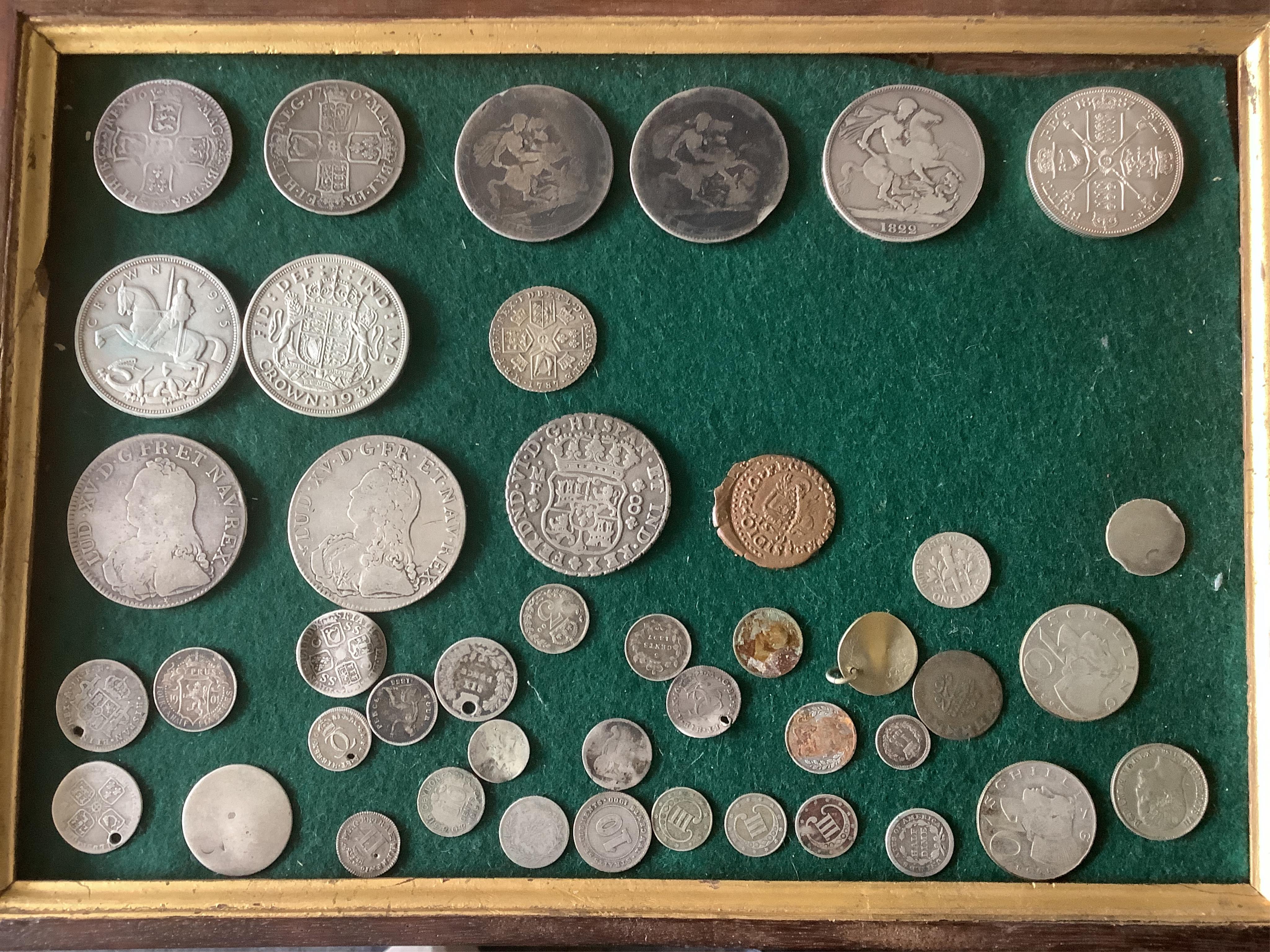 British, USA, France etc. coins;, William III (1694-1702), halfcrown, 1697, mm. y below first bust, York, fine, Anne (1702-1712), halfcrown, 1707, E below bust, SEXTO, George III, two crowns, 1820, George IV, crown, 1822